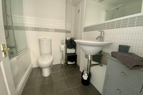 1 bedroom flat to rent, Brunswick Place, Hove, BN3