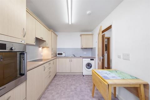 1 bedroom retirement property for sale, 11, James Foulis Court, St. Andrews