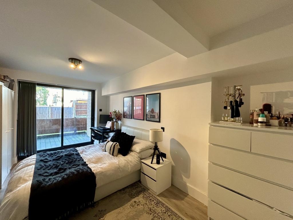 Mulgrave Road, Croydon, Surrey, CR0 1 bed apartment to rent £1,550 pcm (£358 pw)