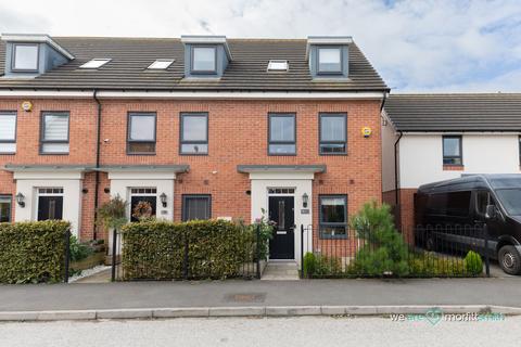 3 bedroom townhouse for sale, Oak Dene Way, Waverley, S60 8BE