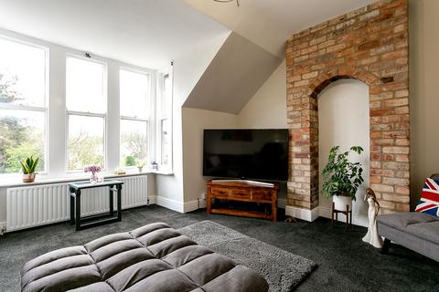 3 bedroom flat to rent, Back Tewit Well Road, Bankside Back Tewit Well Road, HG2