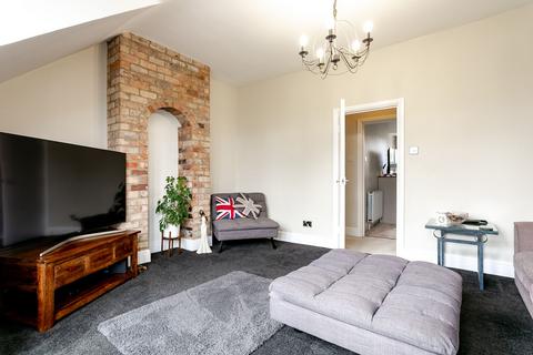 3 bedroom flat to rent, Back Tewit Well Road, Bankside Back Tewit Well Road, HG2