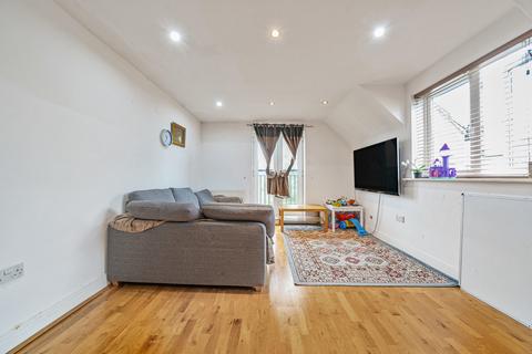 2 bedroom apartment for sale, West End Road, Ruislip, Middlesex