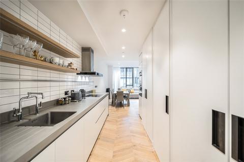 2 bedroom apartment to rent, Circus Road East, London SW11