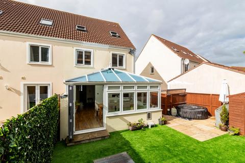 4 bedroom semi-detached house for sale, La Rue de Deloraine, St Saviour JE2