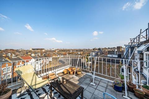 2c Boutflower Road, London, SW11 1RE