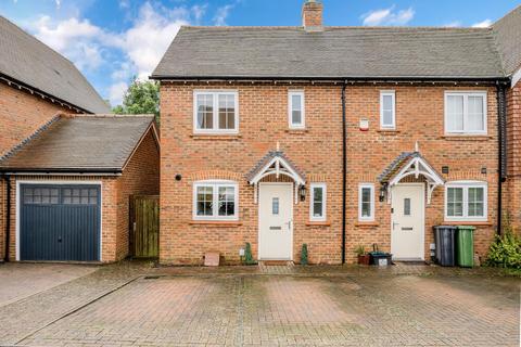 2 bedroom end of terrace house for sale, Hayton Crescent, Tadworth