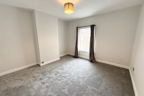 2 bedroom terraced house to rent, Craig Street, Darlington