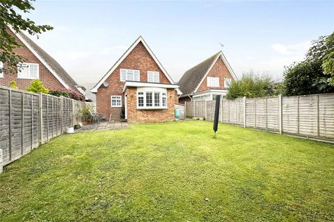 2 Brambletyne Close, Angmering, Littlehampton, BN16 4DD