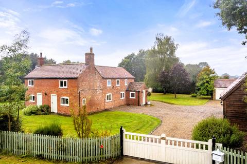 4 bedroom detached house for sale, Wigsley Road, Newark NG23