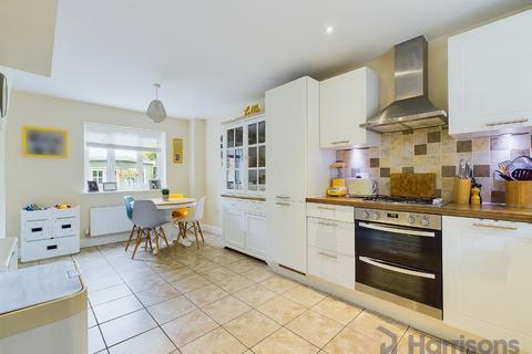 3 bedroom semi-detached house for sale, School Lane, Lower Halstow, Sittingbourne, Kent, ME9 7ES