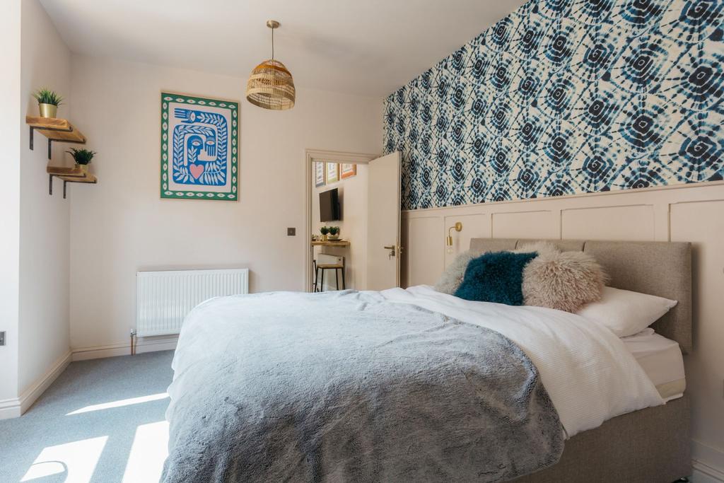 Spacious Six-Bedroom HMO Property in Luton – Id