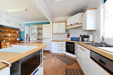 4 bedroom detached house for sale, Park Avenue, Hove, East Sussex, BN3