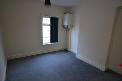 2 bedroom terraced house to rent, Ashbrook, Buckingham Street, Hull HU8