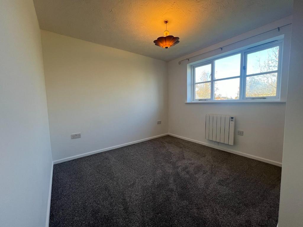 Bedroom.JPG