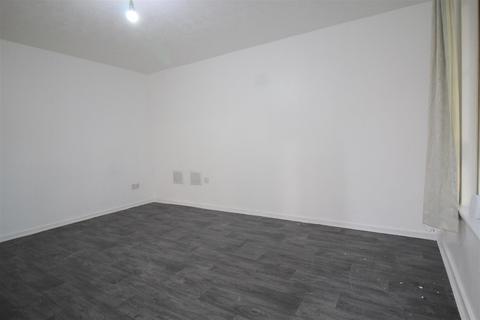 1 bedroom flat to rent, Bantams Close, Birmingham B33