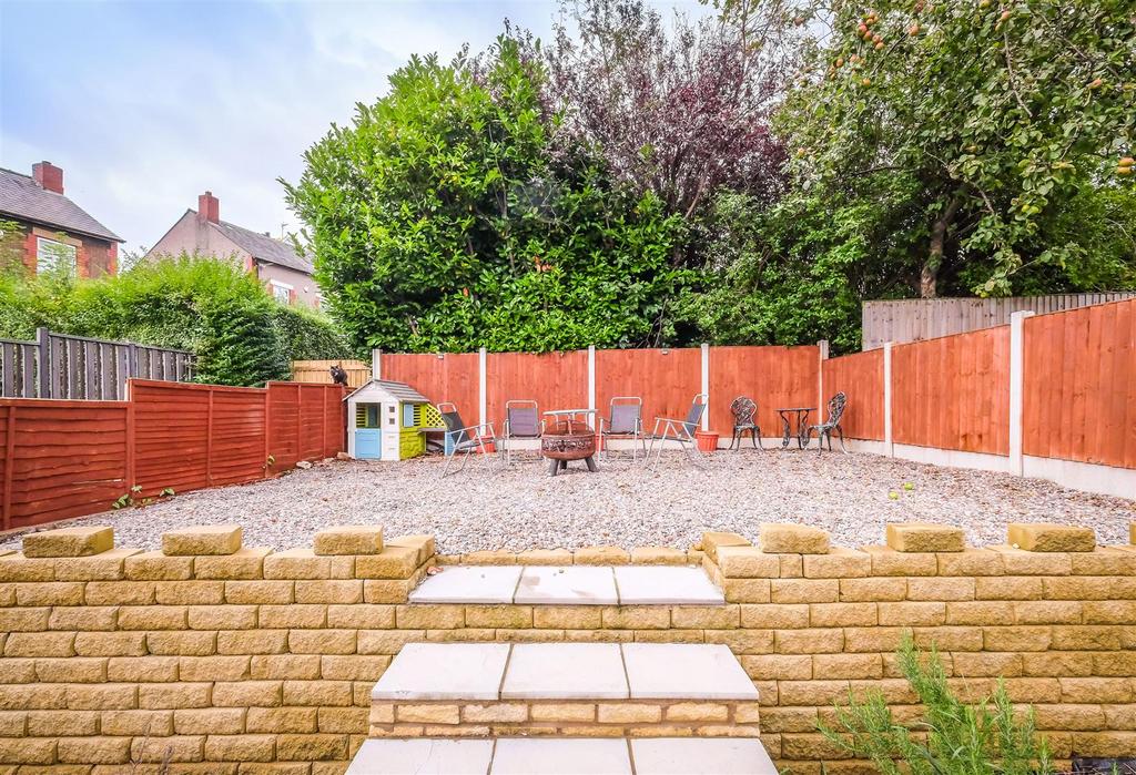 Rochdale Road, Pye Nest, Halifax 4 bed semidetached house for sale £