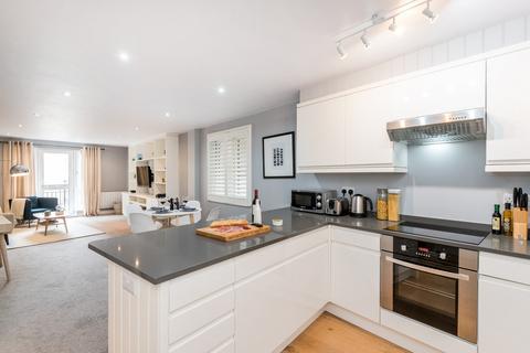 2 bedroom apartment for sale, Bartholomew Close, London, EC1A