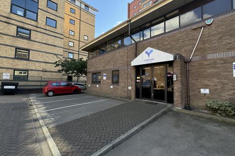 Property to rent, Stewart House, St. Andrews Court, Leeds, West Yorkshire, LS3