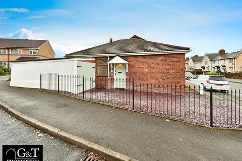 2 bedroom detached house for sale, Cradley Road, Dudley