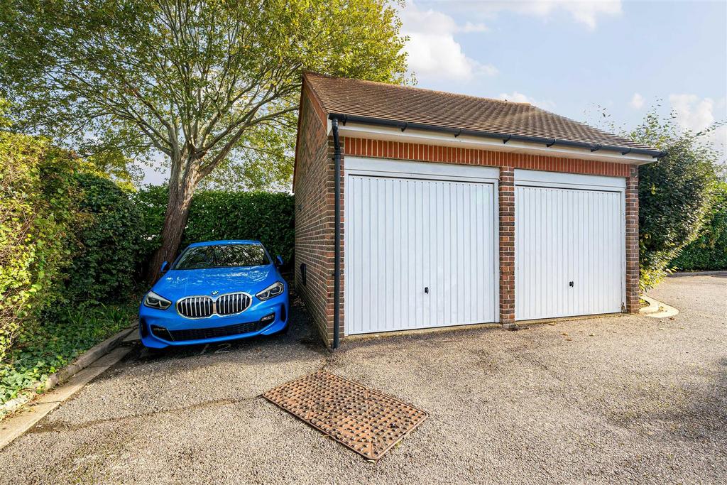 Garage &amp; Parking