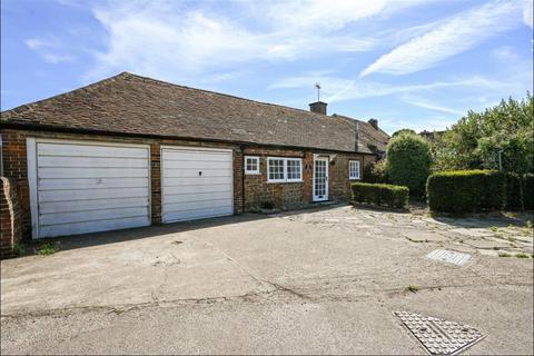 1 bedroom detached bungalow to rent, Barton Close, Bognor Regis, PO21