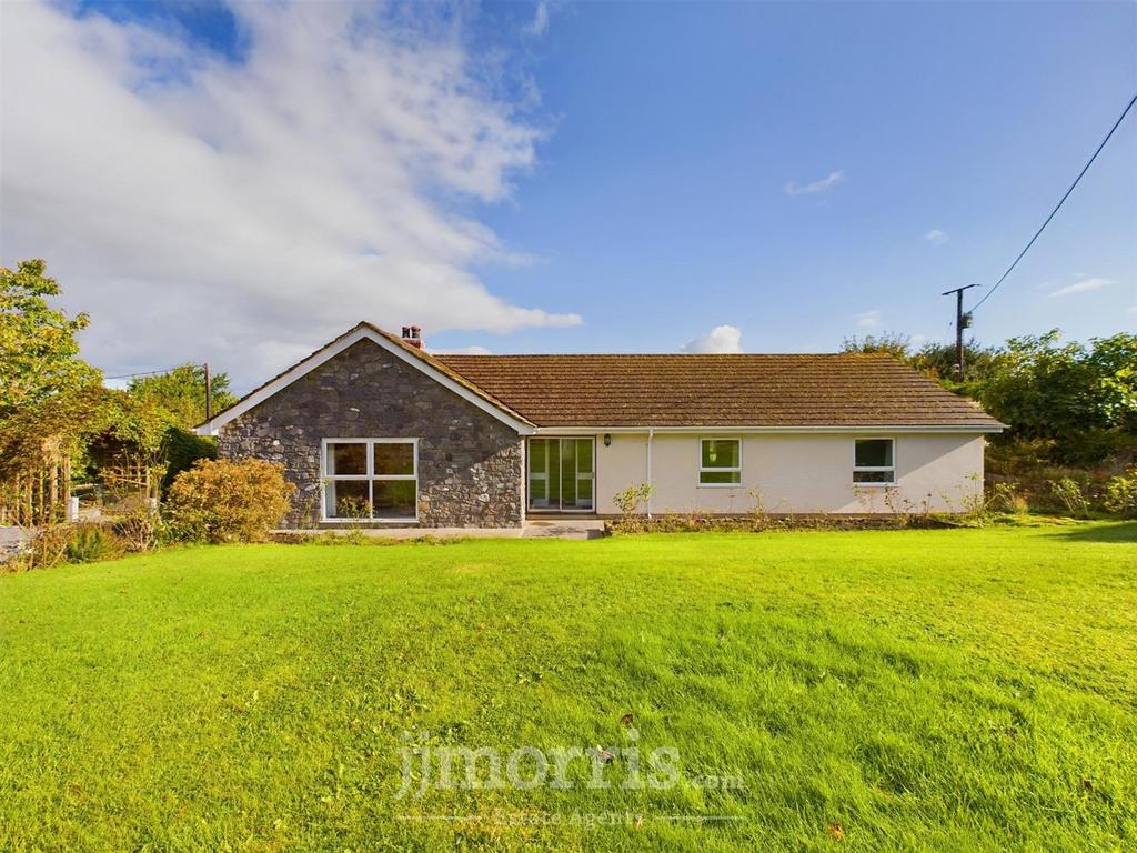 CAM01583 G0-PR0187-STILL038.jpg