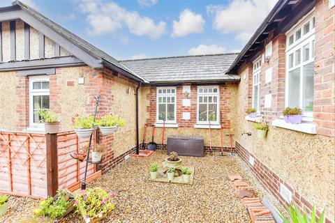 1 bedroom terraced bungalow for sale, Mote Park, Maidstone, Kent