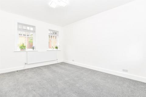 1 bedroom terraced bungalow for sale, Mote Park, Maidstone, Kent