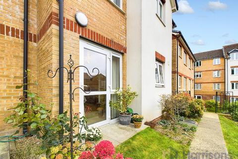 1 bedroom ground floor flat for sale, Riverbourne Court, Bell Road, Sittingbourne, Kent, ME10 4DL