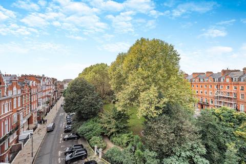 2 bedroom penthouse for sale, Lennox Gardens, London