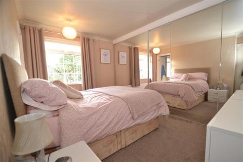 11 Delph Crescent, Clayton, Bradford, BD14 6RY