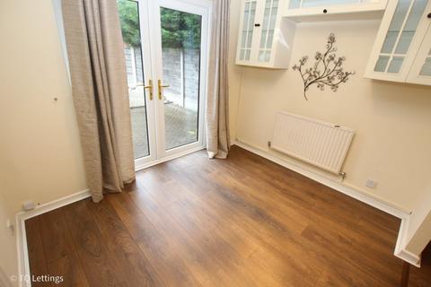 undefined, Pimmcroft Way, Sale M33