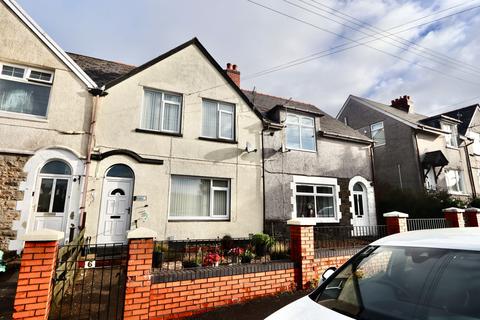 3 bedroom terraced house for sale, Penrhiw Avenue, Oakdale, NP12