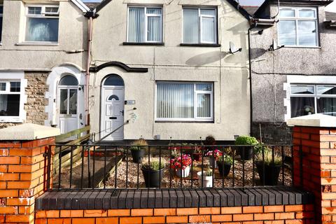 3 bedroom terraced house for sale, Penrhiw Avenue, Oakdale, NP12