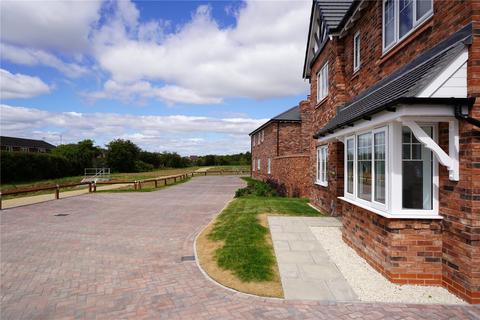 4 bedroom detached house for sale, Whitworth Gardens, Stratford Road, Honeybourne, Worcestershire, WR11