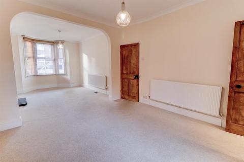 2 bedroom terraced house to rent, North Villiers Street, Leamington Spa