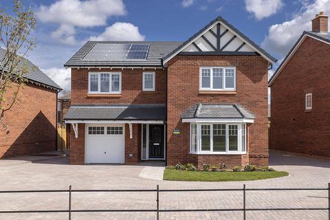 4 bedroom detached house for sale, Whitworth Gardens, Stratford Road, Honeybourne, Worcestershire, WR11