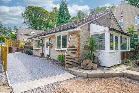 2 bedroom detached bungalow to rent, Abbeydale Road, Sheffield S7