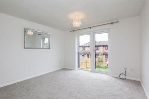 2 bedroom townhouse to rent, Derwent Close, Dronfield S18