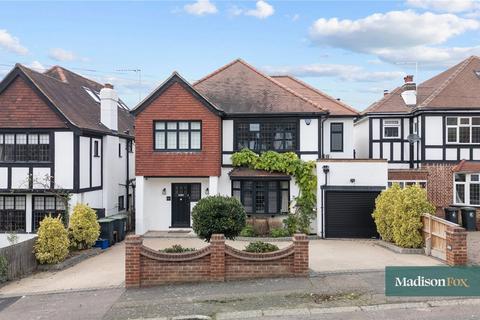 4 bedroom detached house for sale, Tycehurst Hill, Essex IG10