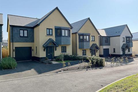 4 bedroom detached house for sale, Thorn Grove, Dartmouth