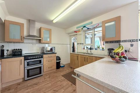 76 Downs View, Bradford-on-avon, BA15 1PW