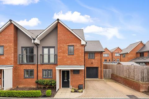 11 Conrad Mews, Northfleet, Gravesend, DA11 8FW