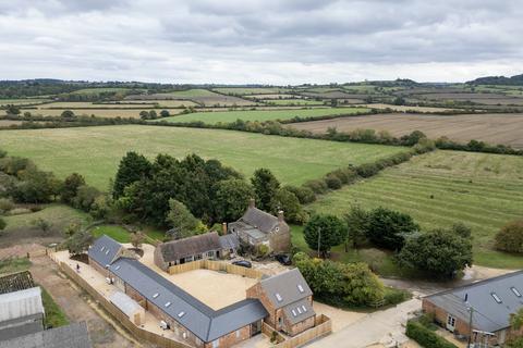 2 bedroom link detached house for sale, Honington Shipston-on-Stour, Warwickshire, CV36 5EL