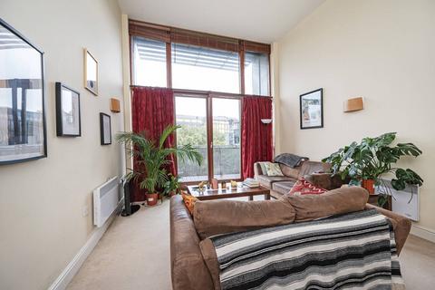 2 bedroom flat for sale, Adler Street, Aldgate, London, E1