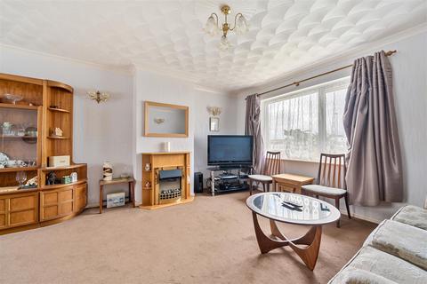 28 Pentire Crescent, Newquay, TR7 1PX