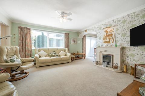 5 bedroom detached house for sale, Dukes Ride, Reading RG7