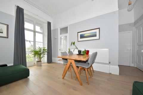 2 bedroom apartment to rent, Clarendon Square, Leamington Spa