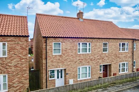 3 bedroom end of terrace house for sale, Kirkland Street, Pocklington